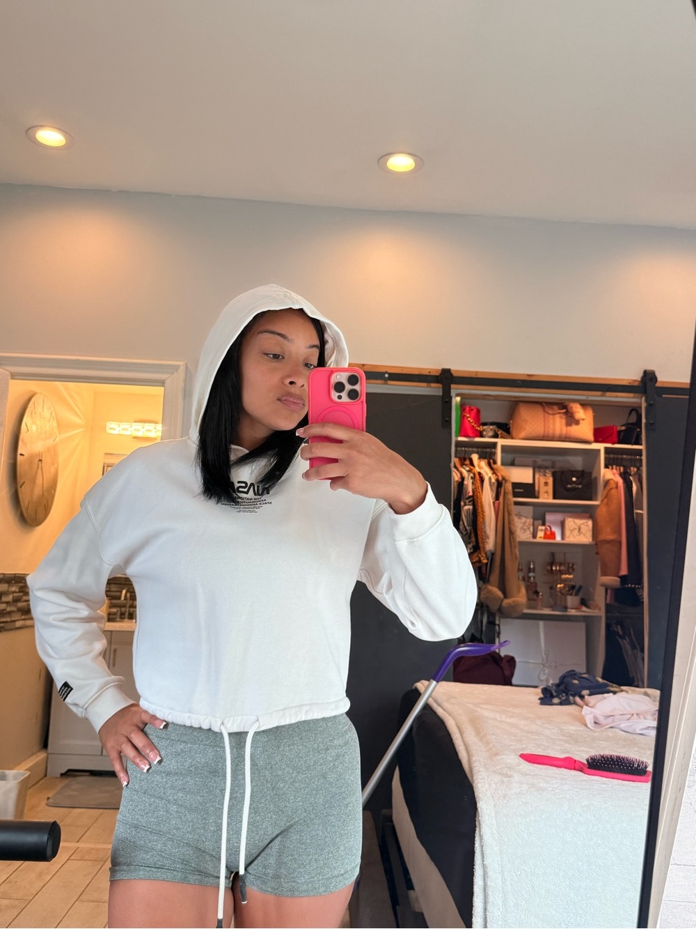 H&M White Women's Cropped Hooded Sweatshirt